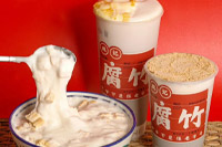 奶茶里的新“奇葩”食材：用腐竹、毛豆做，口碑竟然还不错？