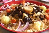 新疆美食三大件：肉肉、主食和甜品
